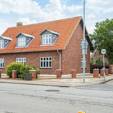 Feriehus Holiday Home, Near Town Square Ringkøbing